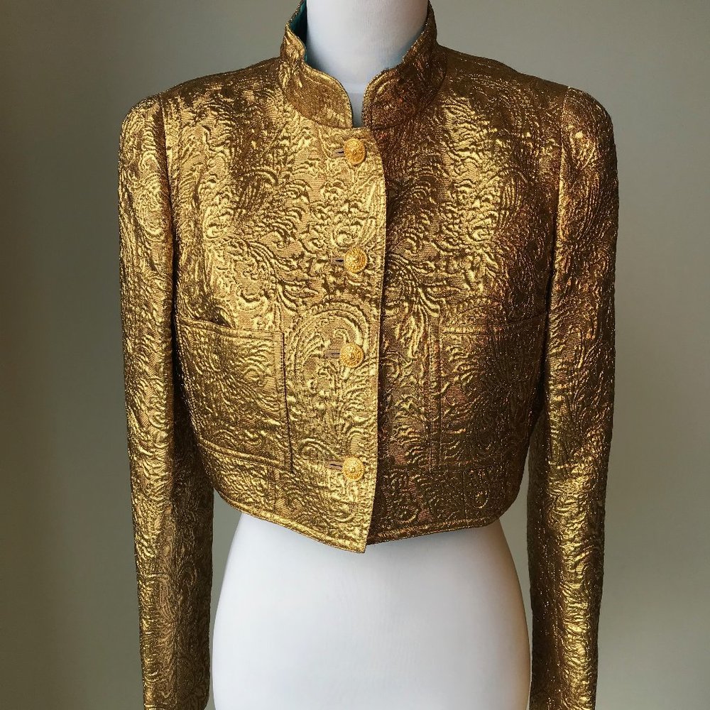LAST DAY Jan 18, 2023 CHANEL Gold Lame Matelasse Bolero Jacket FR 42 US 8